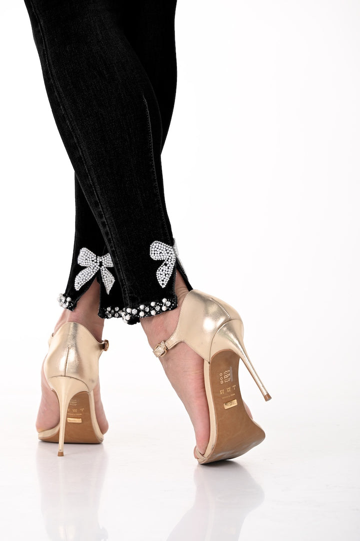 Le jean perle et boucle à la cheville Frank Lyman | 191116u