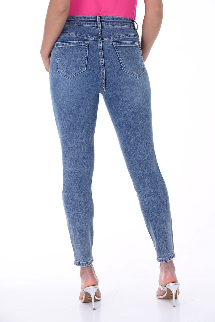 Le jeans design unique de Frank Lyman