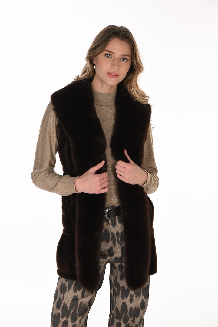 Le gilet sans manches en fausse fourrure Frank Lyman | 263704