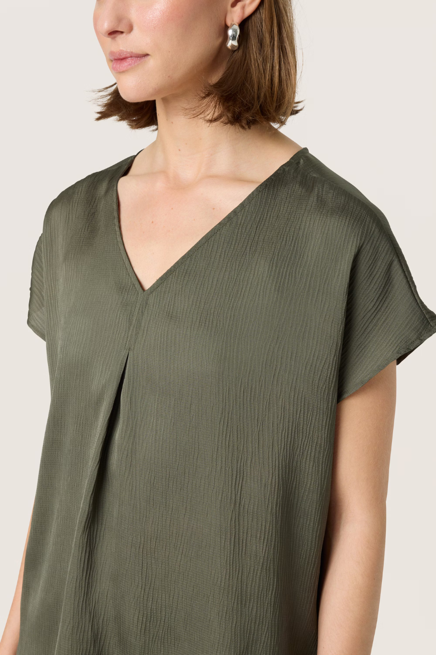 La blouse à encolure en V SOAKED | 30407198