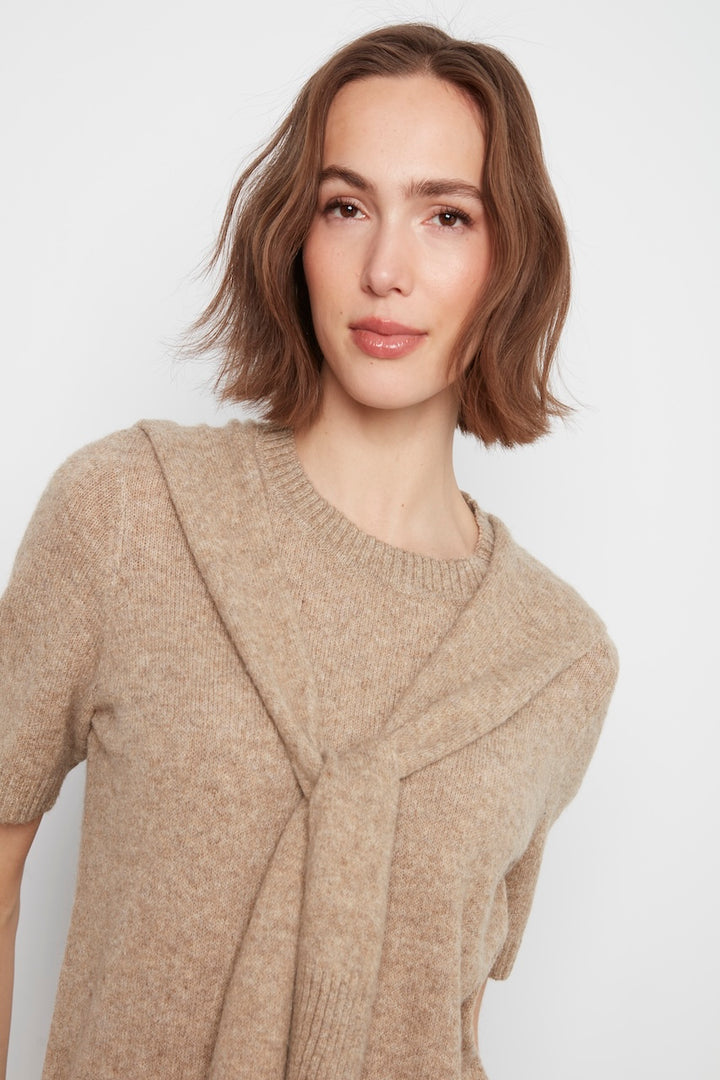Le pull à manches courtes Charlie B | C2069-690C