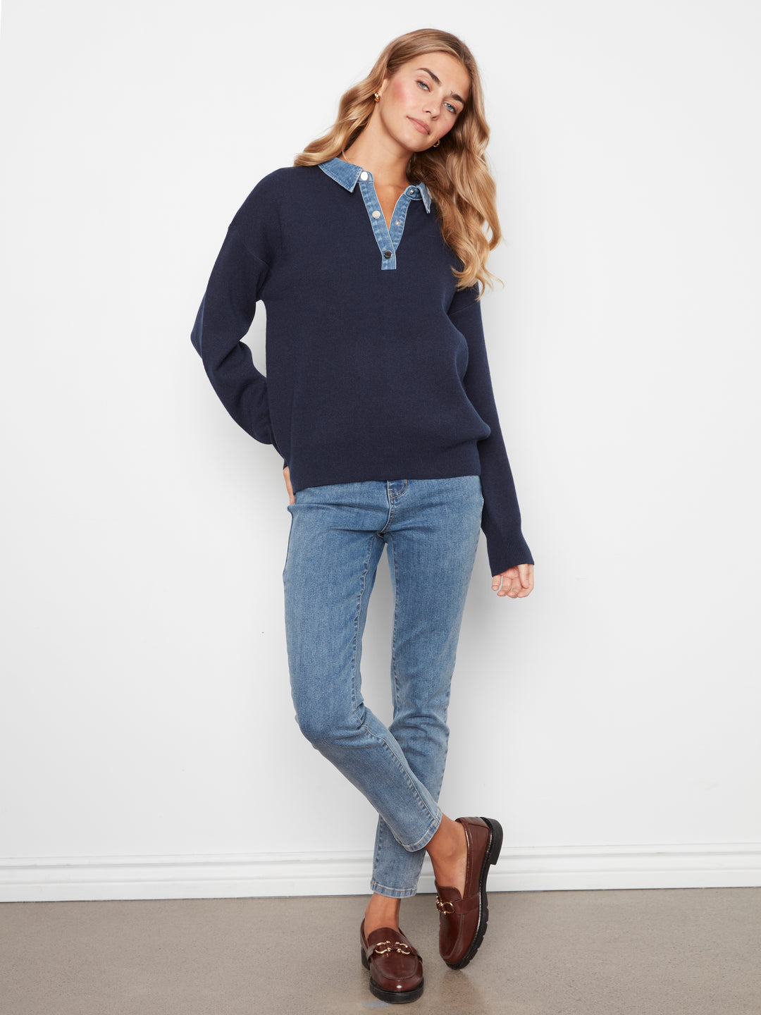Le chandail polo à col en denim Charlie B | C2125-974A