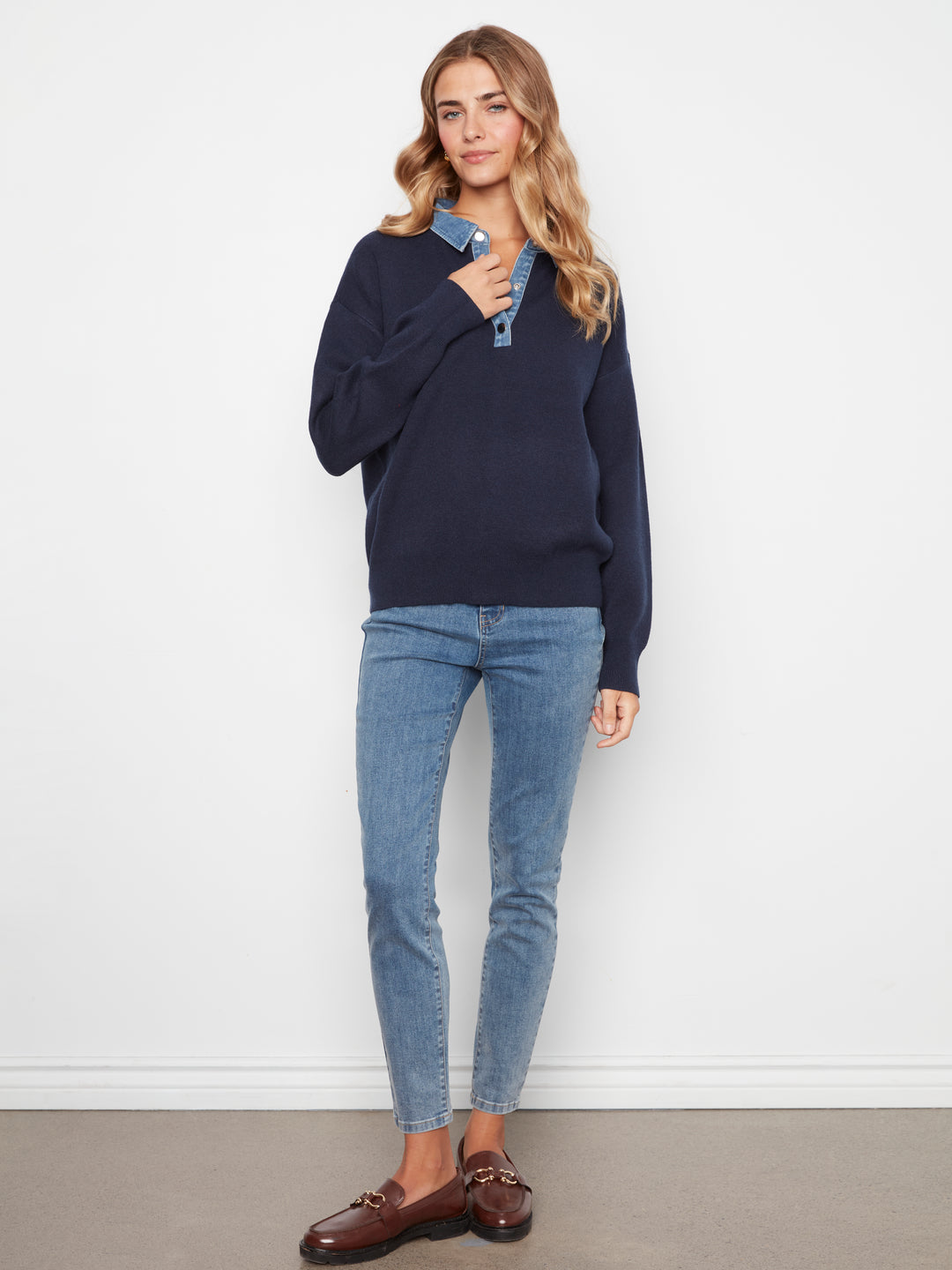 Le chandail polo à col en denim Charlie B | C2125-974A