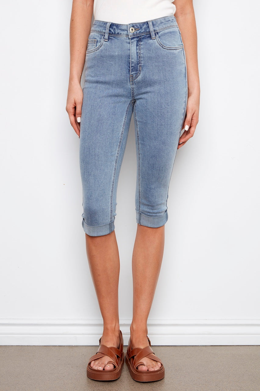 Le capri en denim stretch Charlie B. | C5208WW-431A