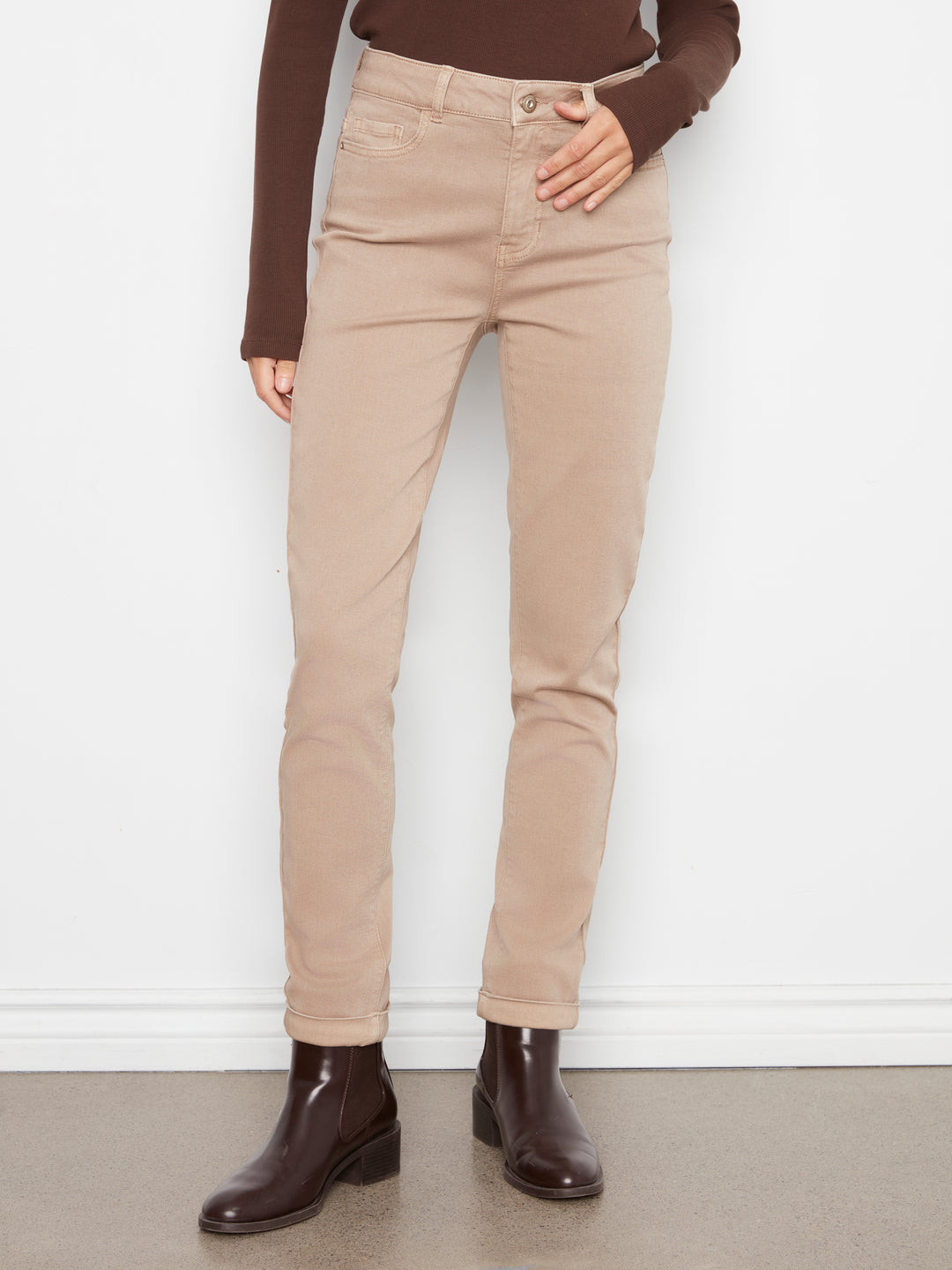 Le pantalon en twill coupe ajustée Charlie B | C5309YR-188B