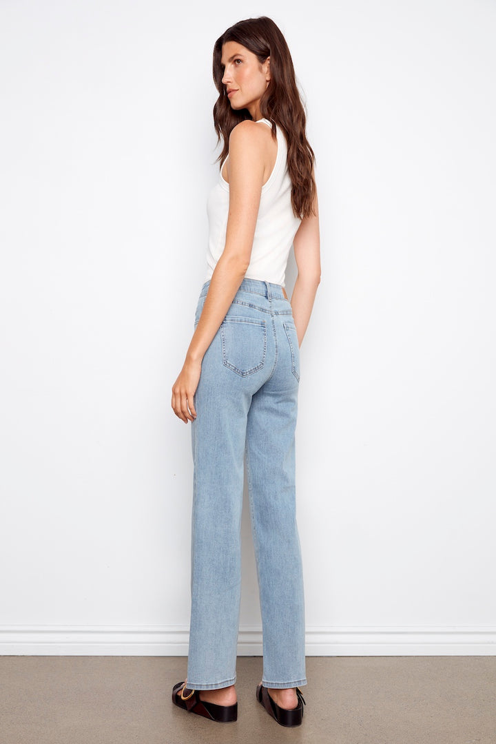 Le jean bleu clair Charlie B | C5630J-431A