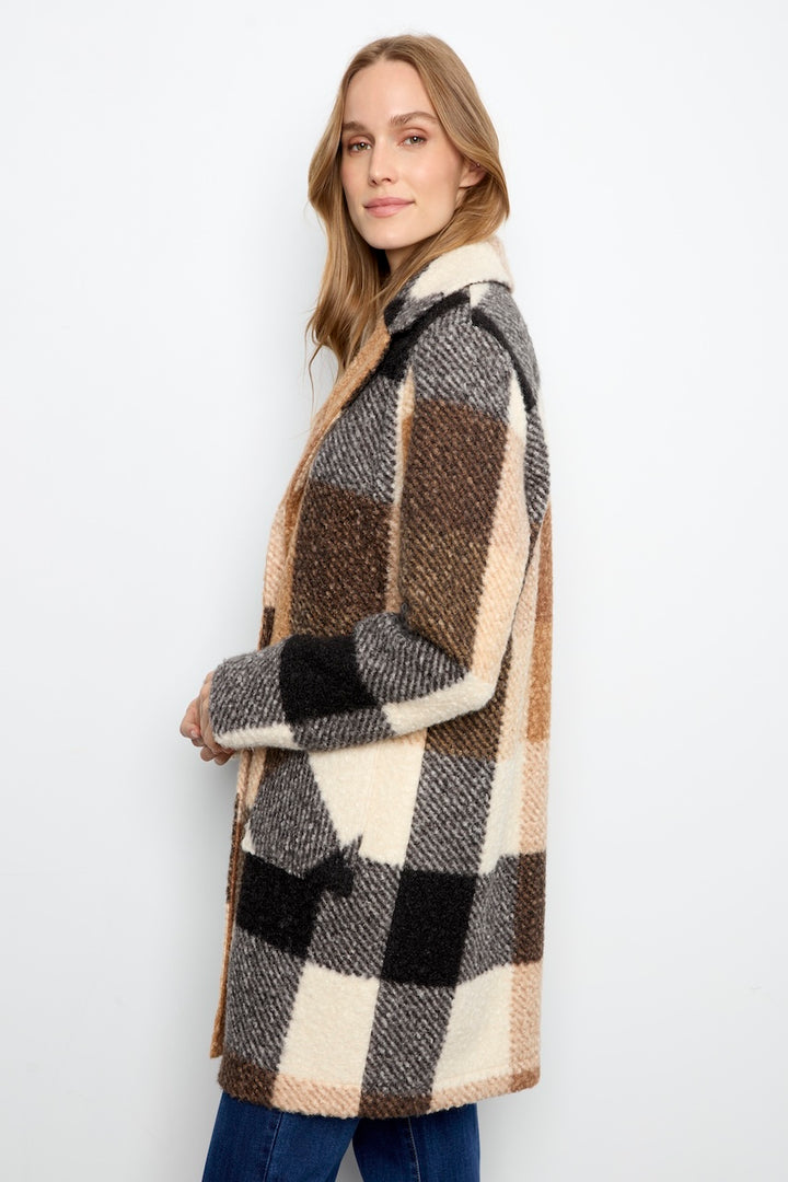 Le manteau à carreaux en bouclé Charlie B | C6141ZR-707B