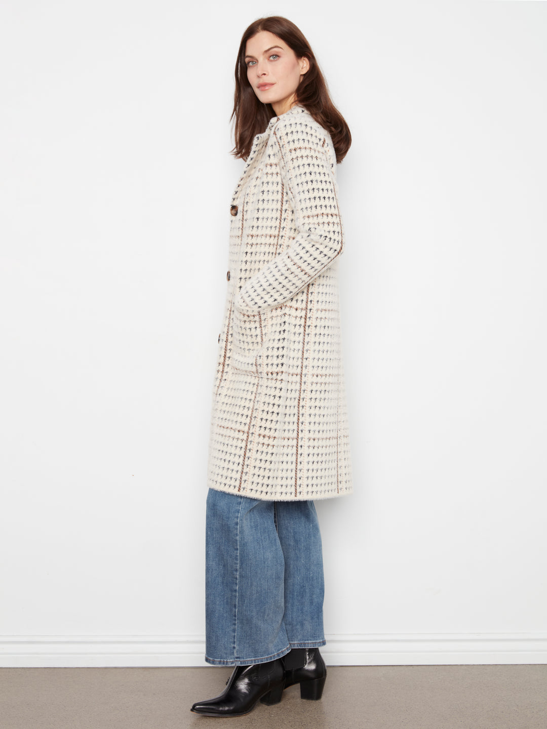 Le manteau-cardigan à carreaux Charlie B | C6326RR-950B