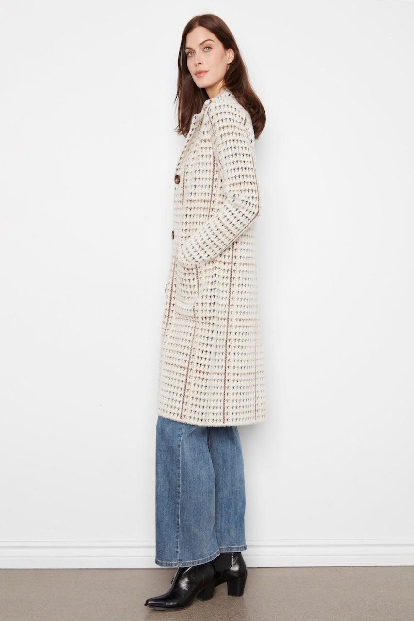 Le manteau-cardigan à carreaux Charlie B | C6326RR-950B
