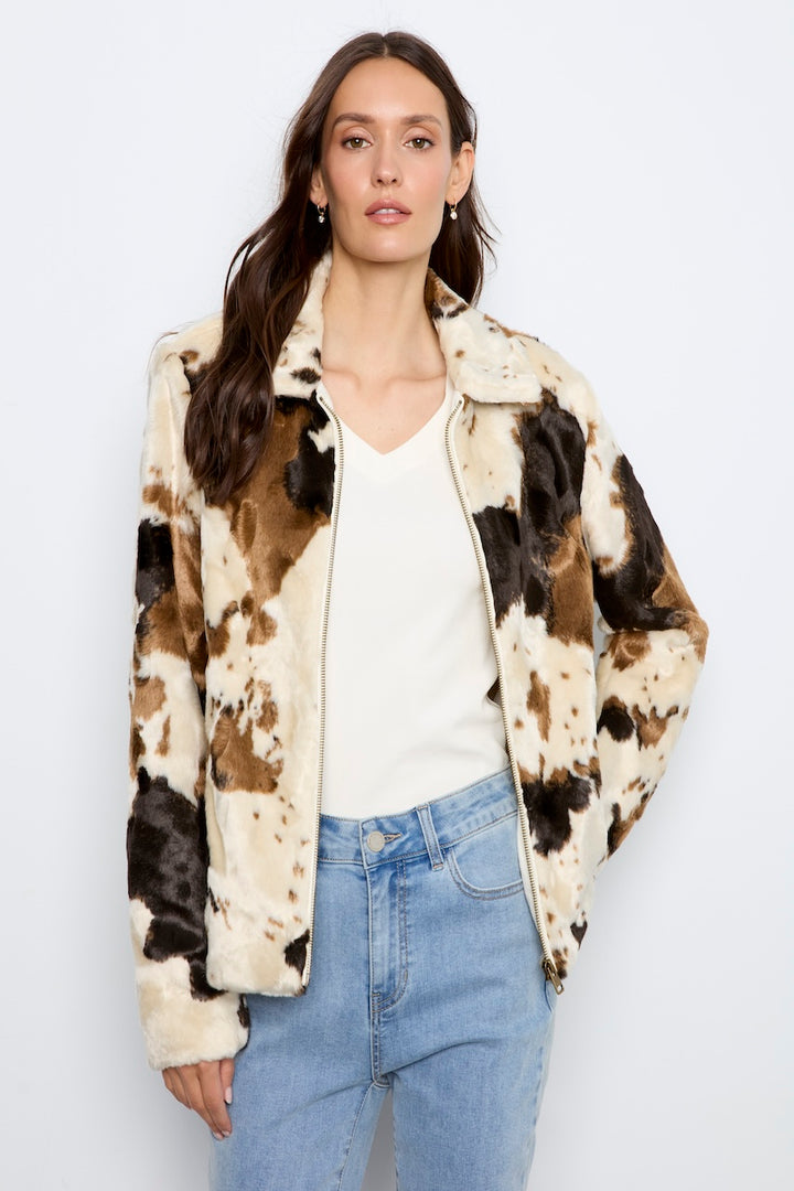 Le manteau en fausse fourrure motif vache Charlie B | C6441-788C