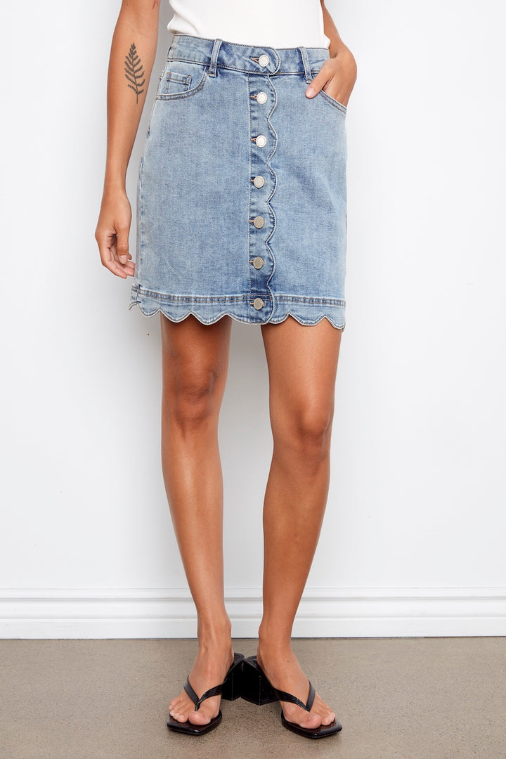 La jupe-short ourlet festonné Charlie B. | C7079R-431A