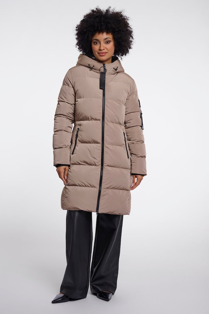 Le manteau long matelassé à capuchon Rino & Pelle | JADE-7002612