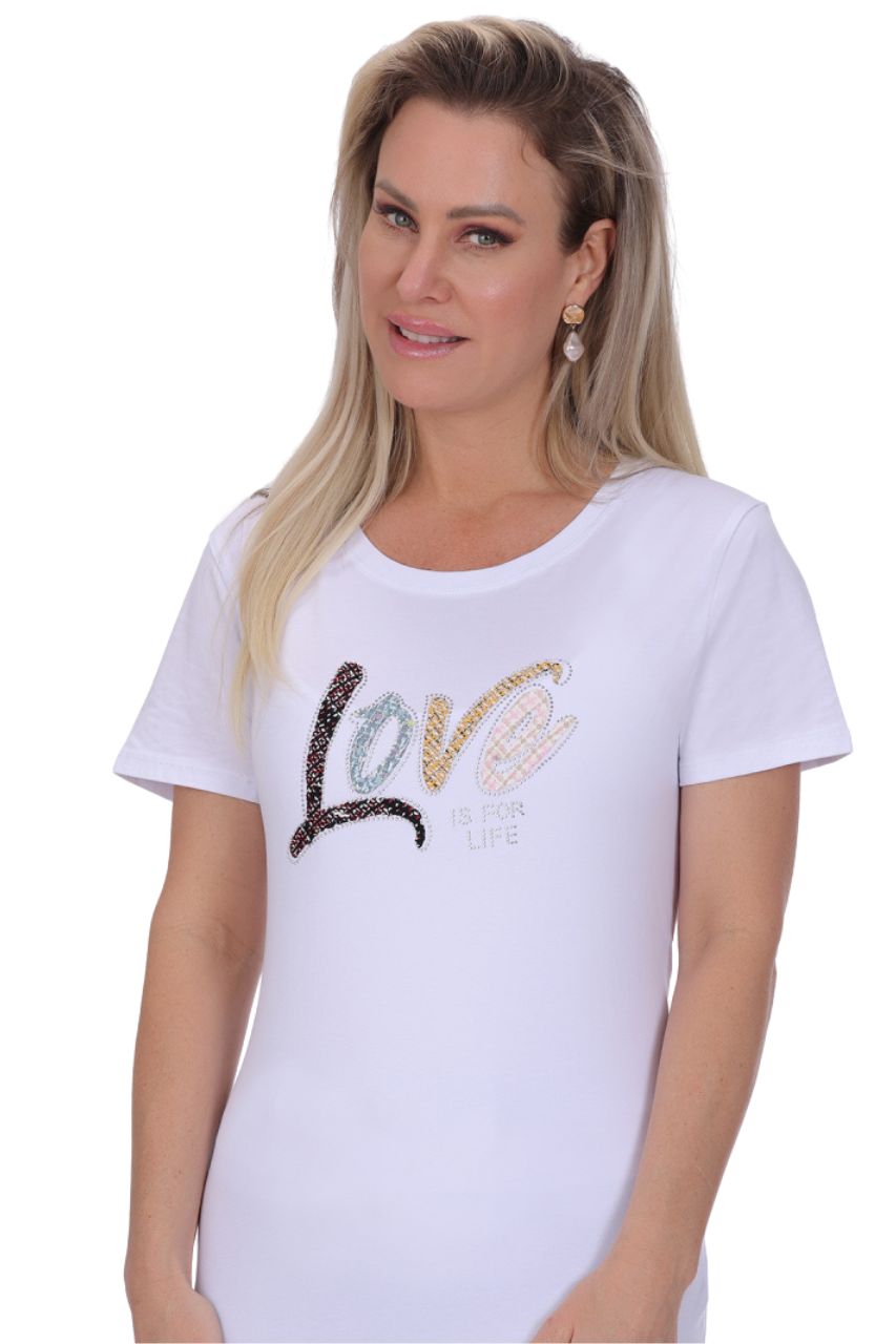 Le t-shirt ''Love'' de Ness