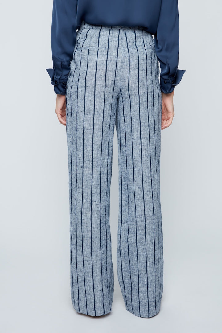 Le pantalon en lin de Renuar | R11065-E3090