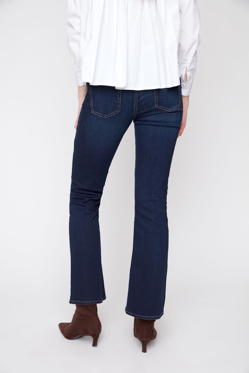 Le jean bootcut à détails métalliques Renuar | R11066D-E2141