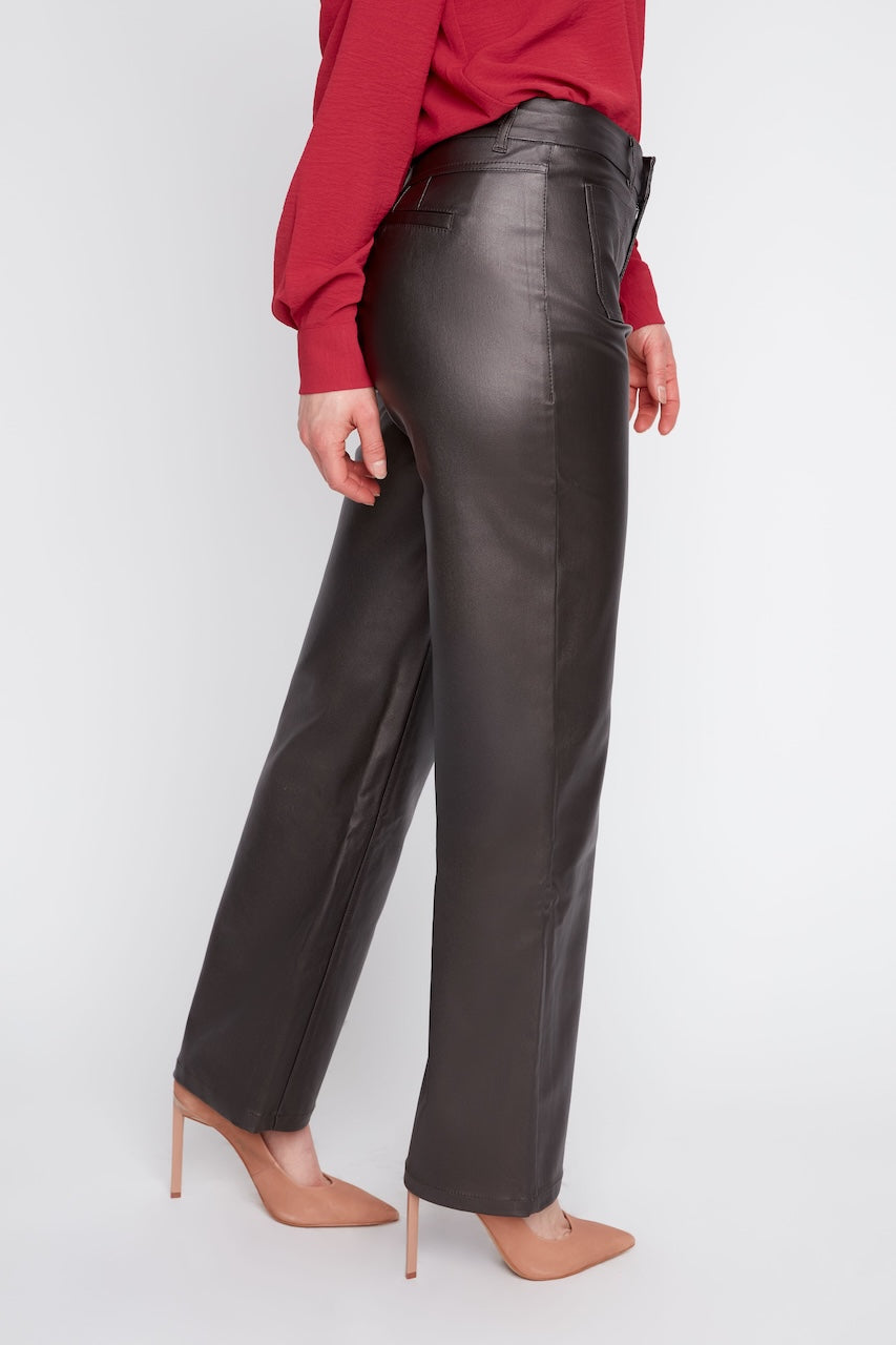 Le pantalon droit effet cuir Renuar | R11088-E3054