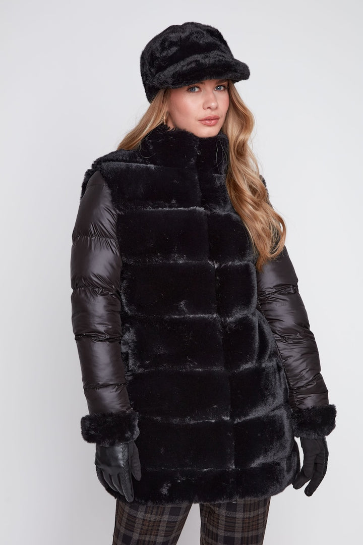 Le manteau en fausse fourrure à manches matelassées Renuar | R3951L-E3099