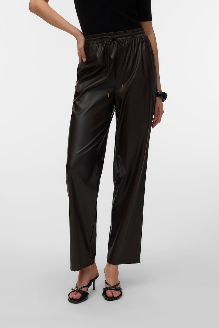 Le pantalon effet cuir Vero Moda | 10352474